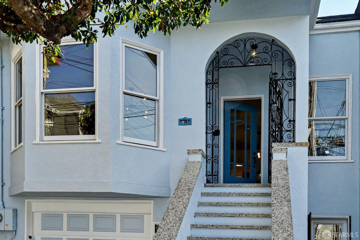 917 York Street - Photo 3