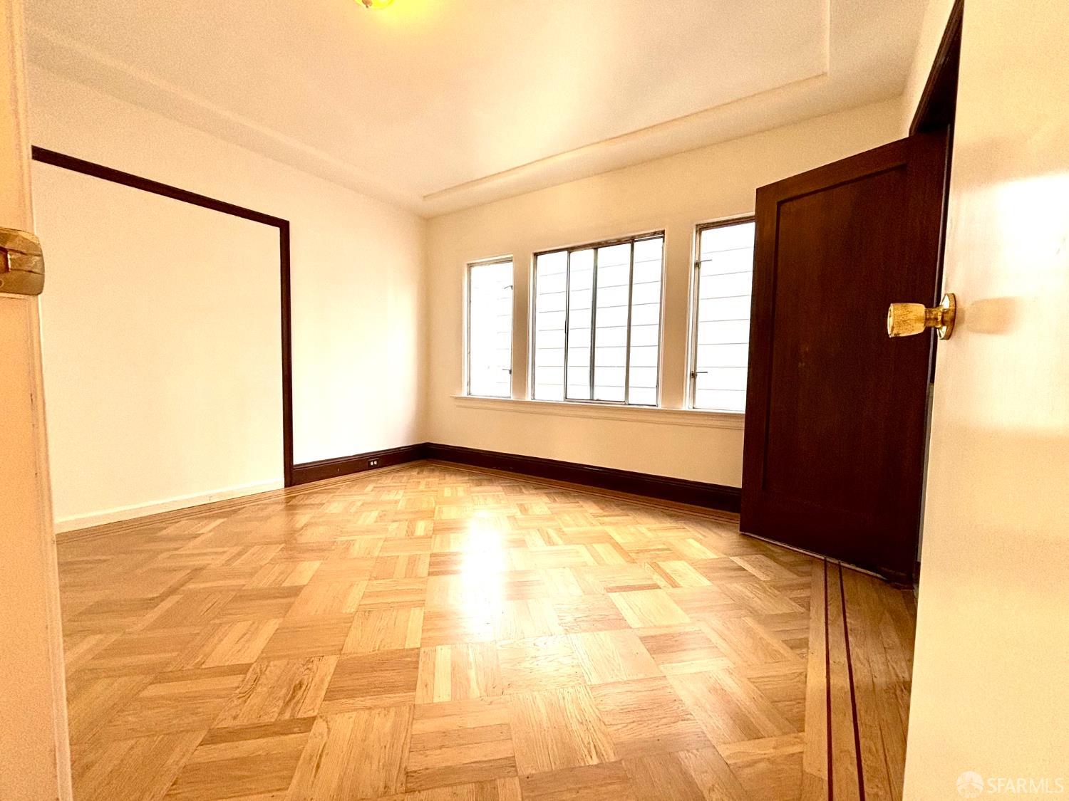 136 Rae Avenue - Photo 4