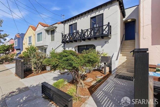 2126 47th Avenue - Photo 2