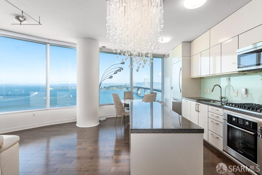 338 Spear Street #31B - Photo 3