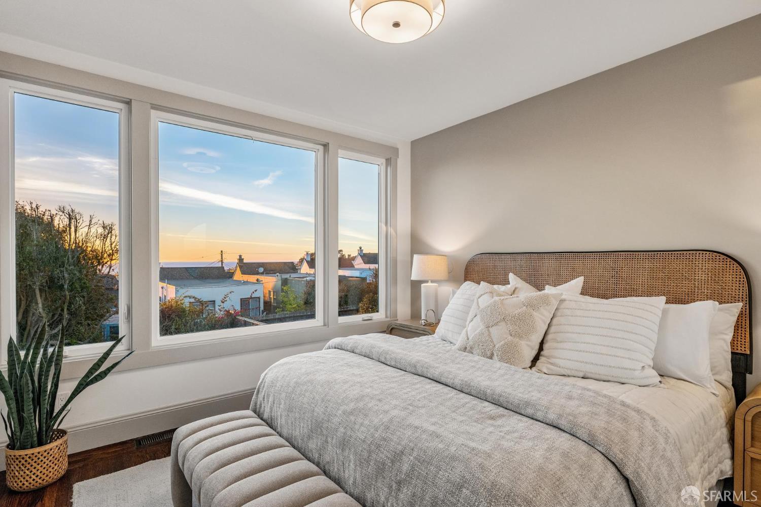 2551 15th Avenue - Photo 5