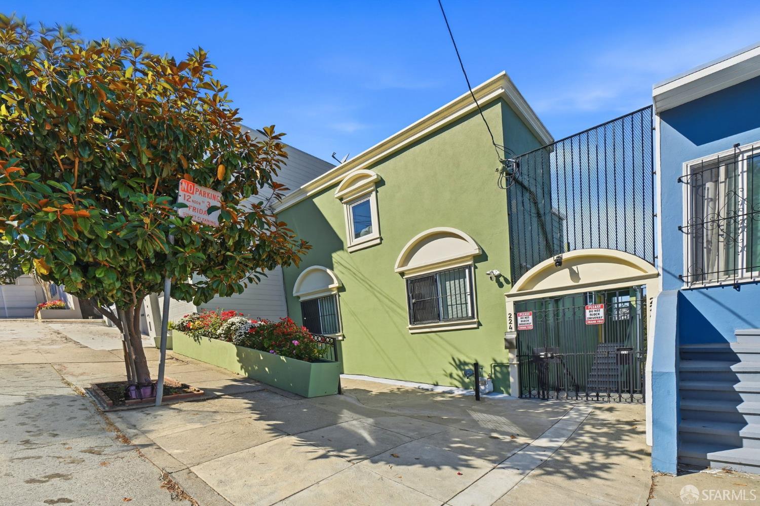 224 Dwight Street - Photo 2