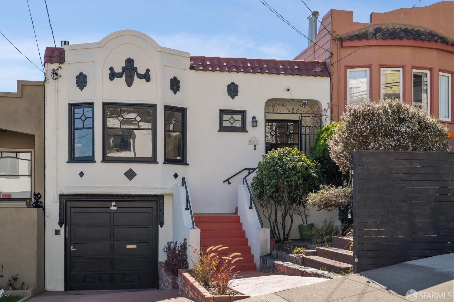 559 Mangels Avenue - Main photo