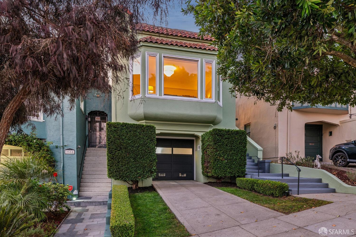 2551 15th Avenue - Photo 3