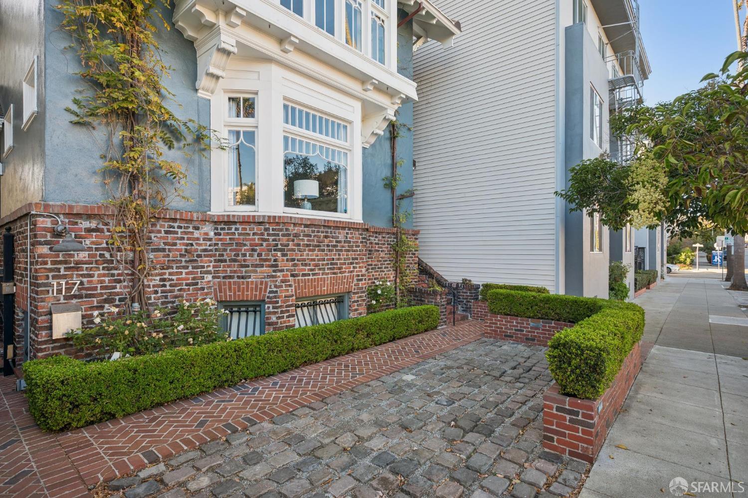 115 Palm Avenue - Photo 2