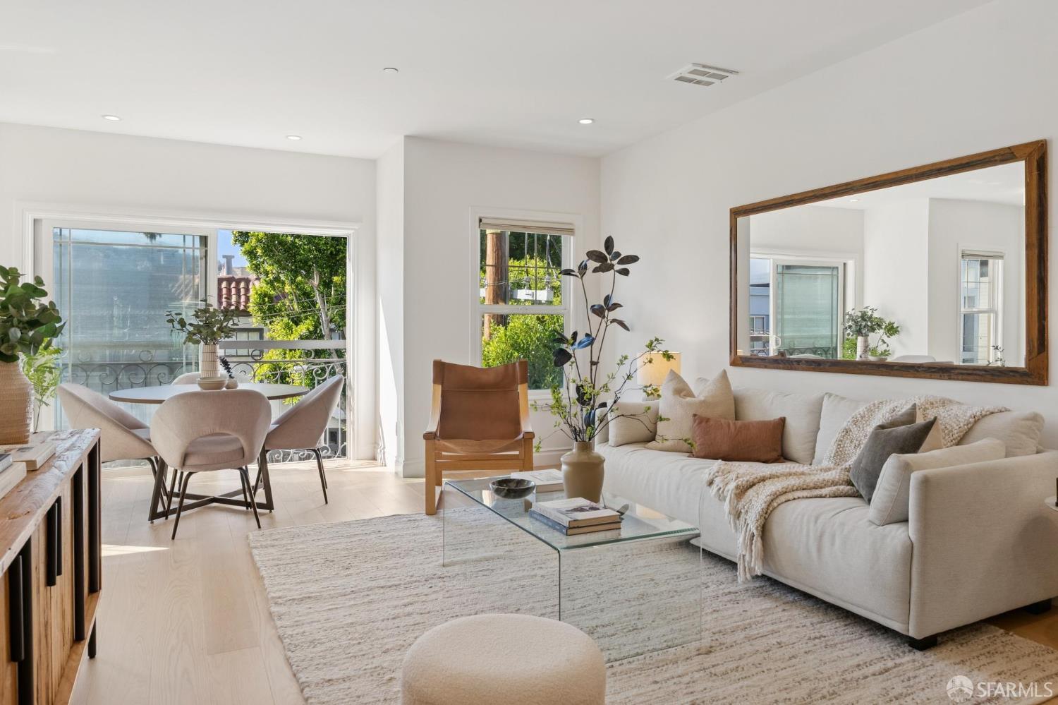 29 Oakwood Street #18 - Main photo