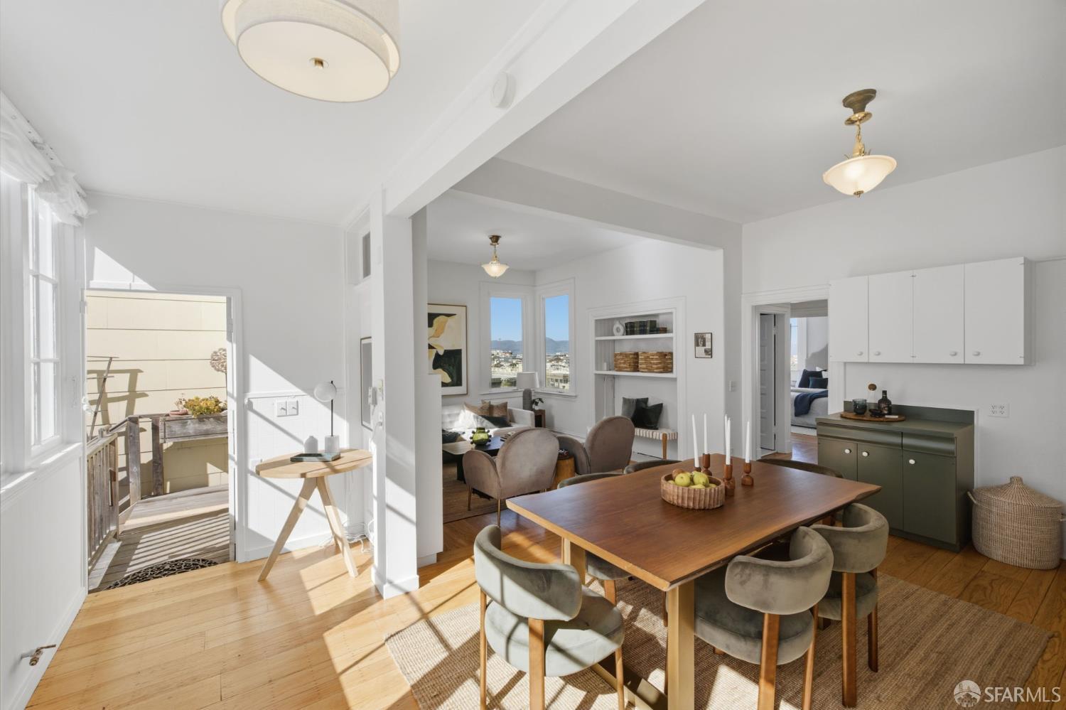 562-564 Lombard Street - Main photo