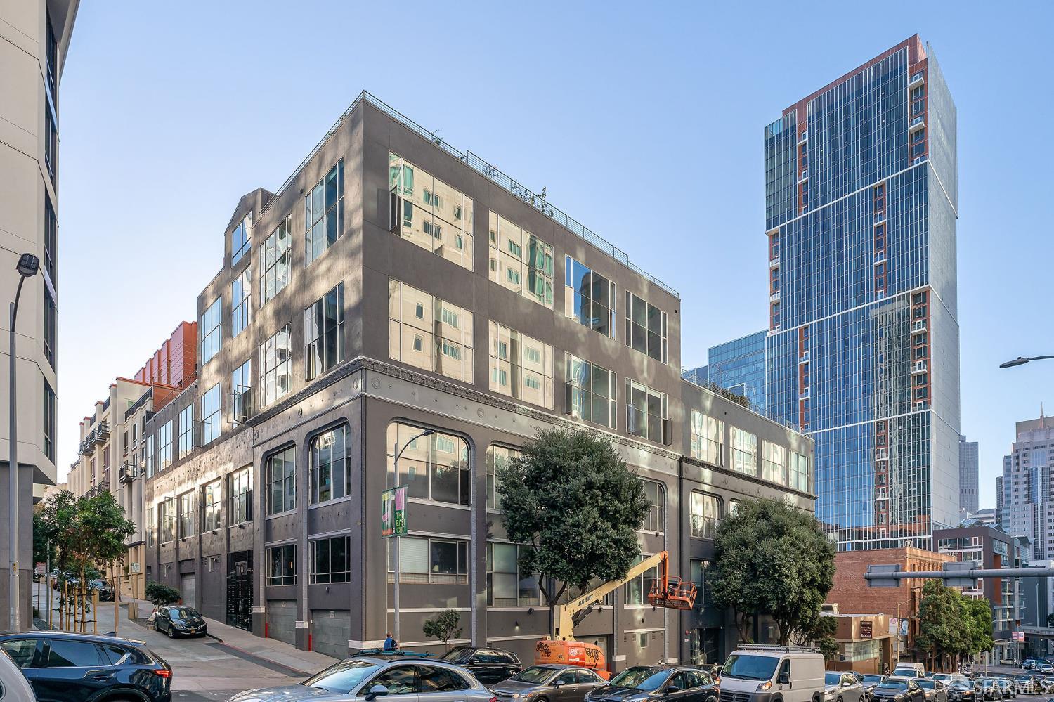 18 Lansing Street #402 - Photo 3
