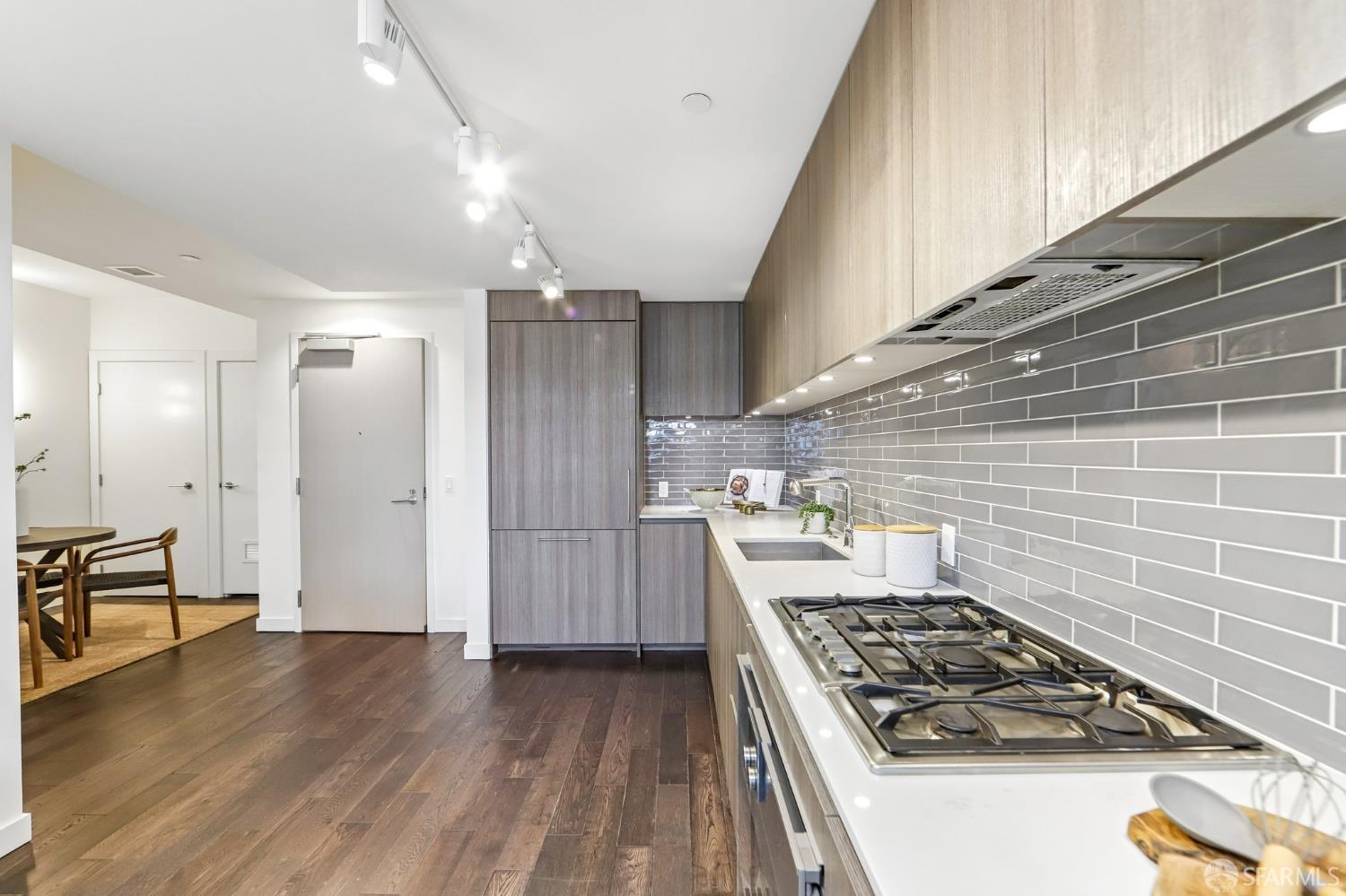 110 Channel Street #433 - Photo 4