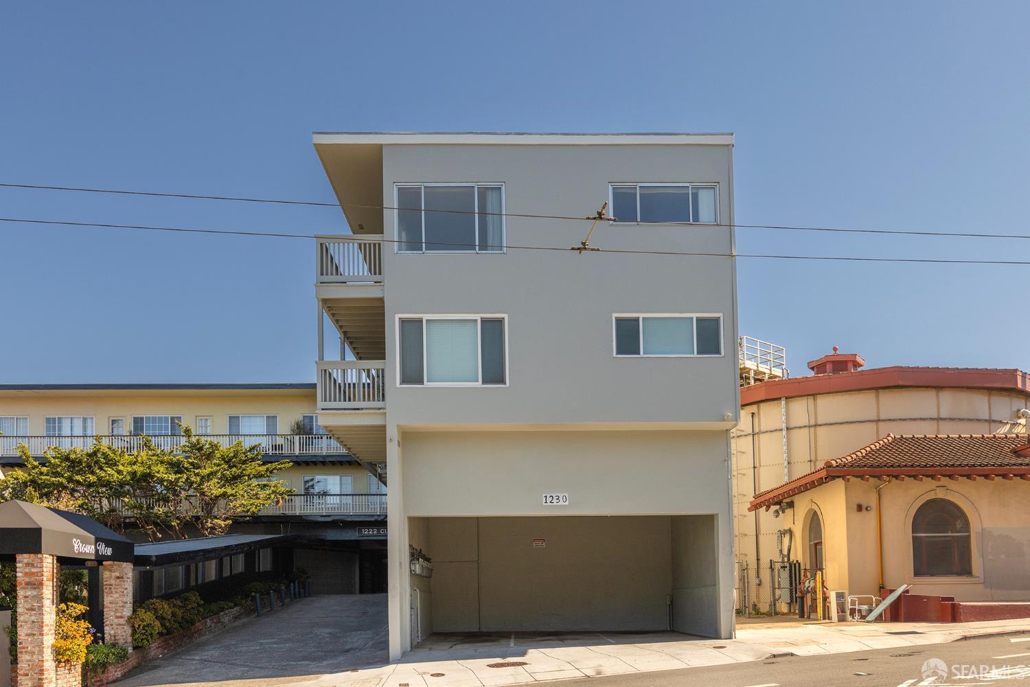 1230 Clayton Street - Photo 2