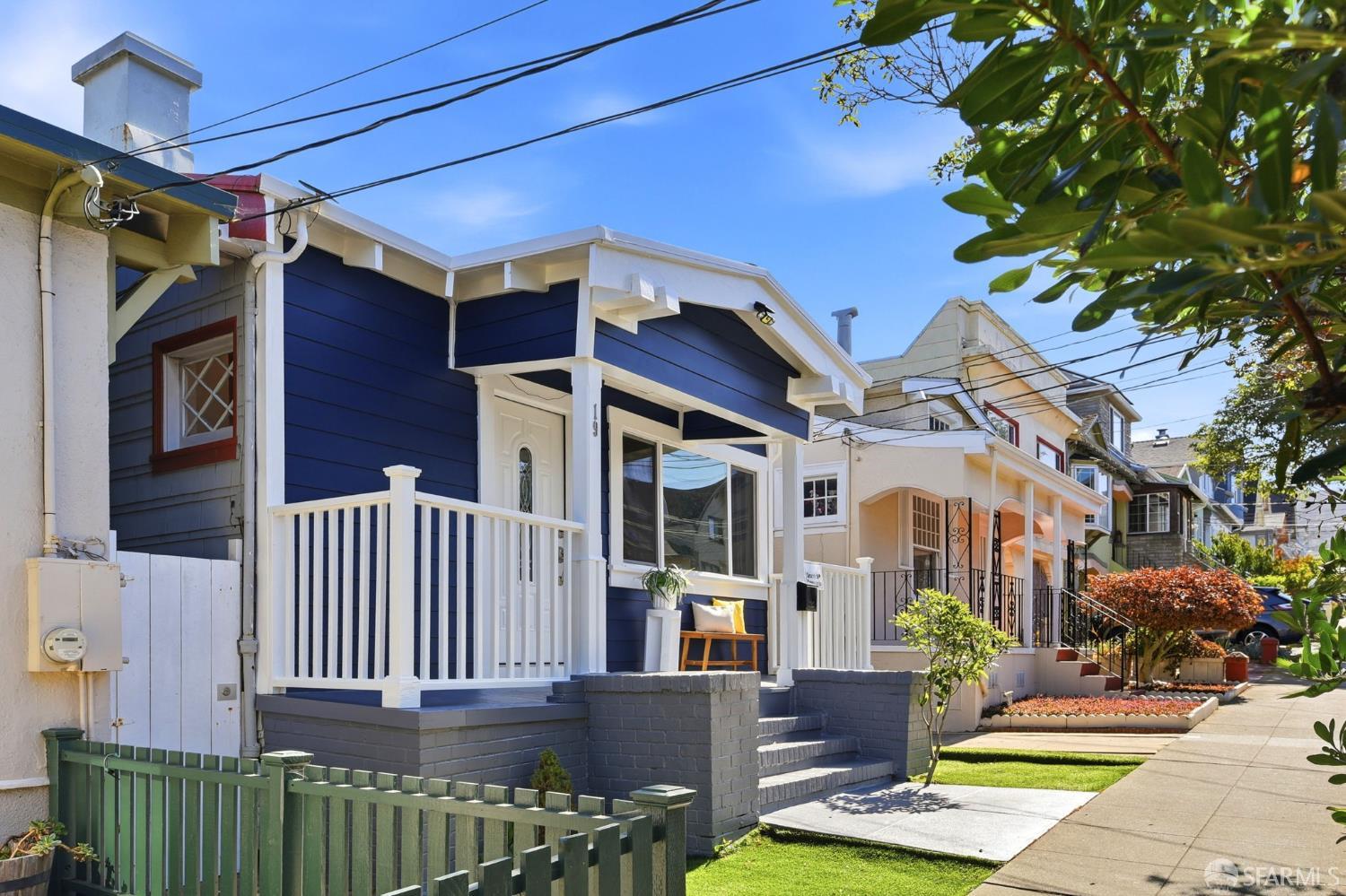 19 Curtis Street - Photo 2