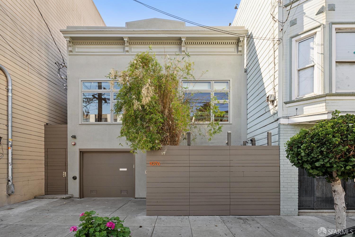 1076 South Van Ness Avenue - Photo 5
