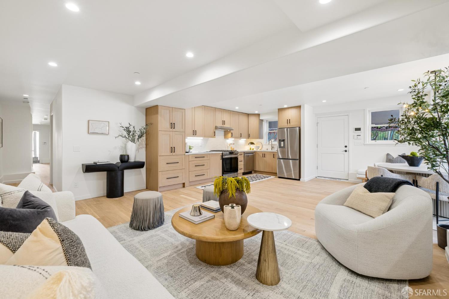 769 Van Ness Avenue - Photo 4