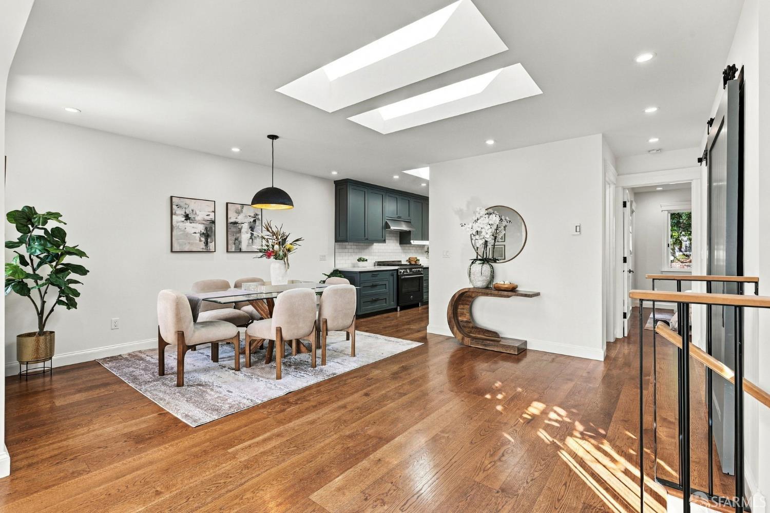 1434 46th Avenue - Photo 3