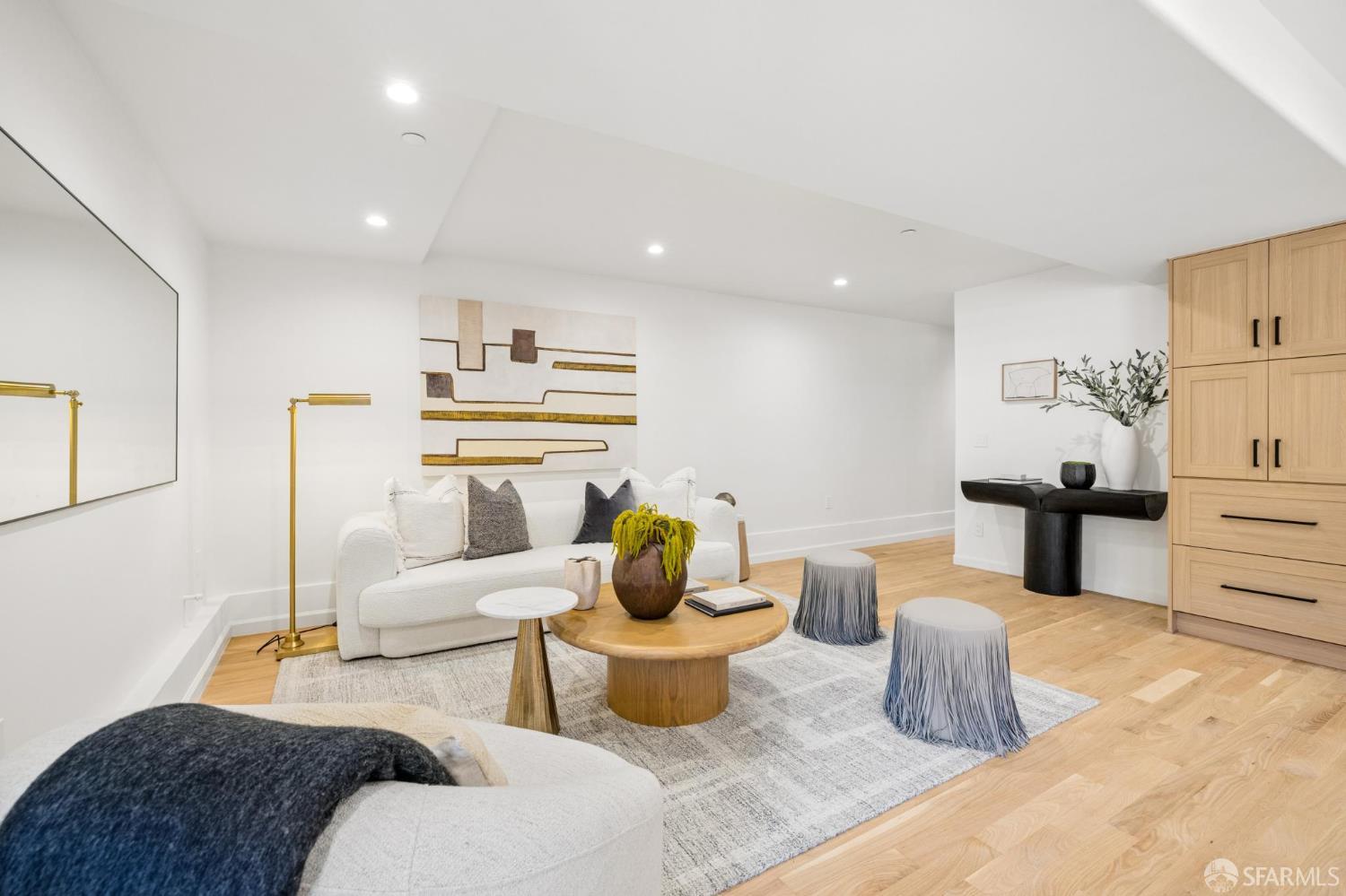 769 Van Ness Avenue - Photo 3