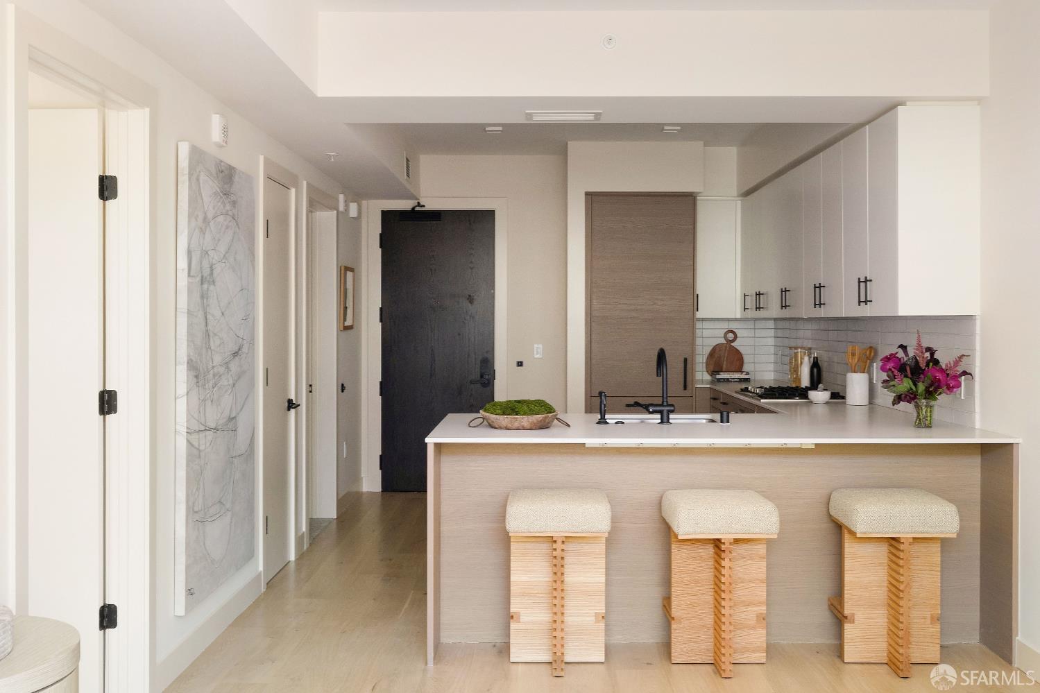 1598 Bay Street #205 - Photo 5
