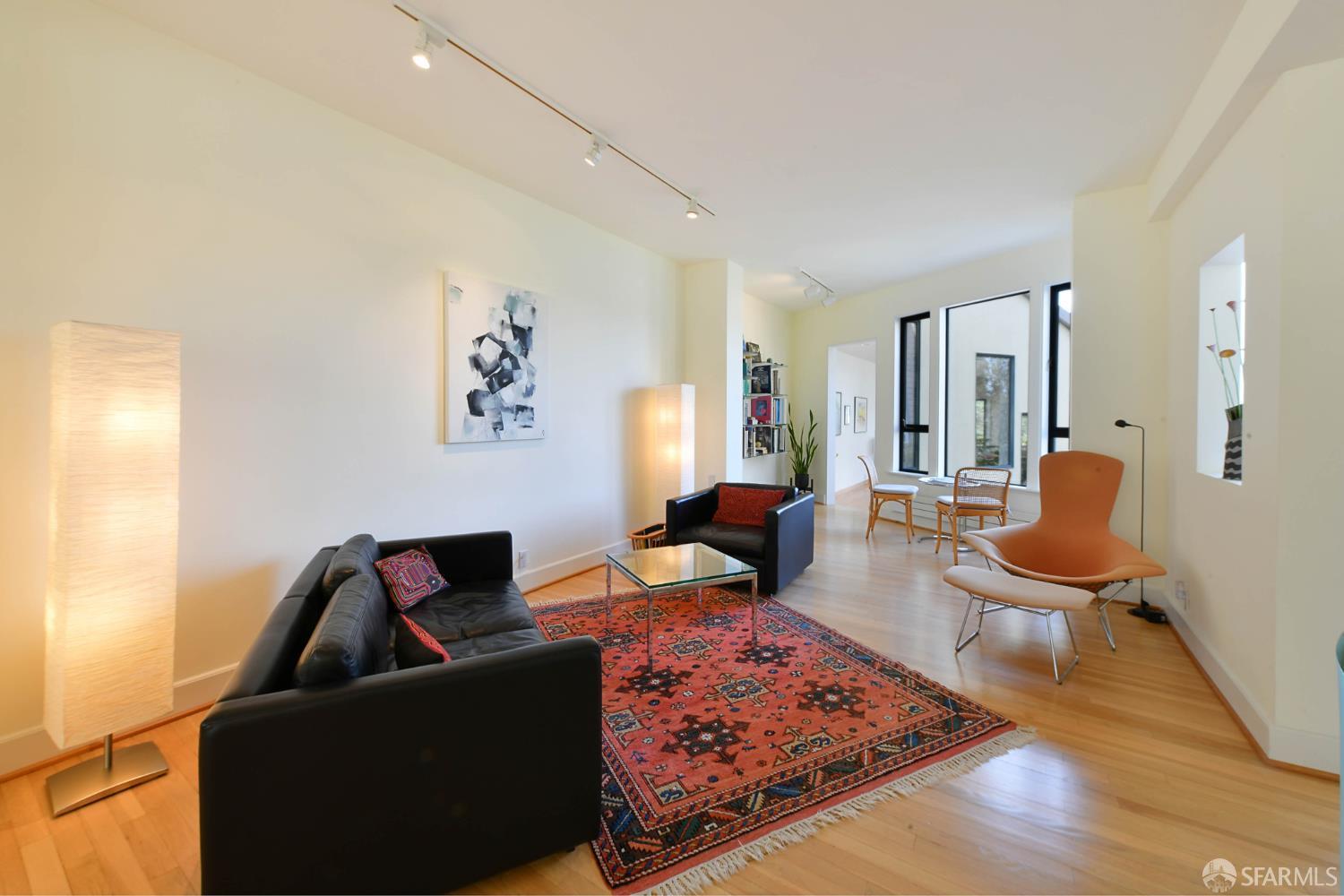 37 Martha Avenue - Photo 5