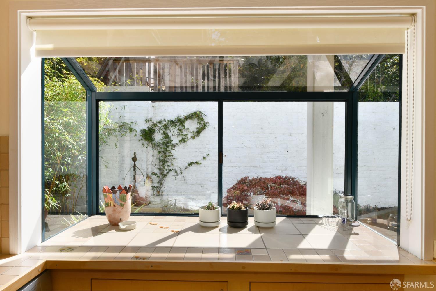 37 Martha Avenue - Photo 3