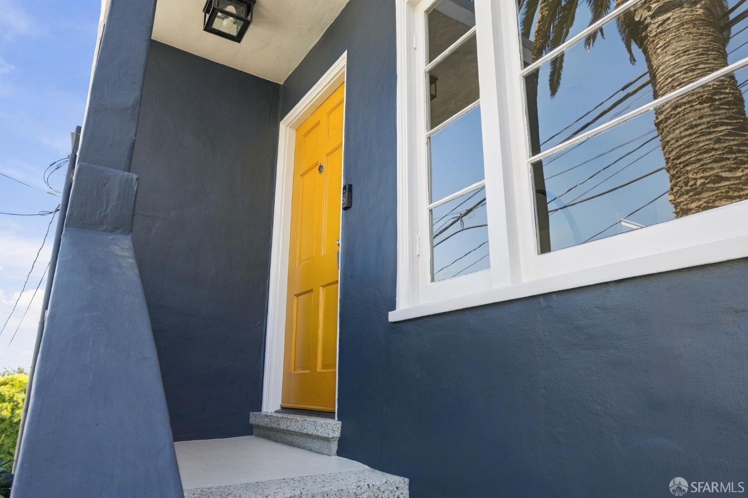 39 Melrose Avenue - Photo 2
