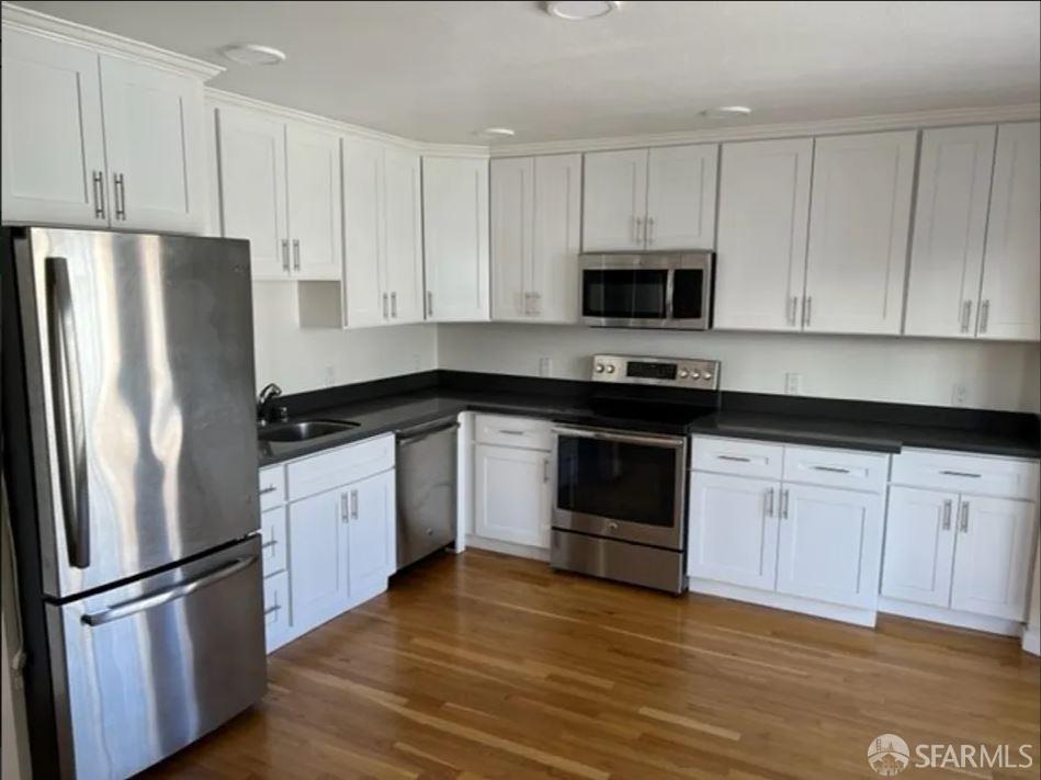 2323 Franklin Street - Photo 3