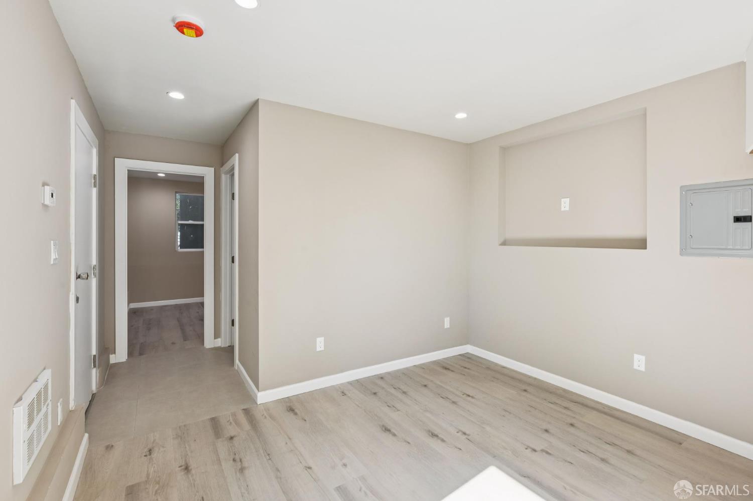 2 Lupine Avenue #B - Photo 4