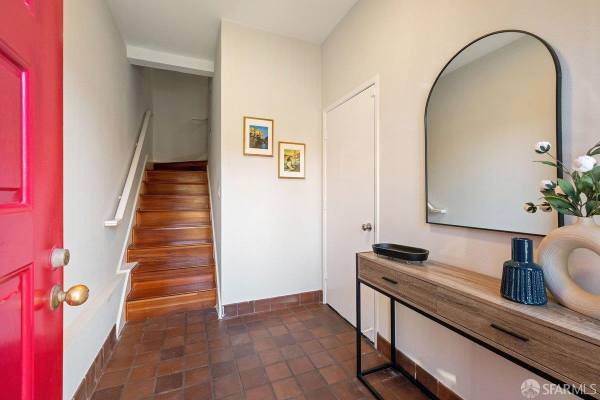 6 Lindsay Circle - Photo 2