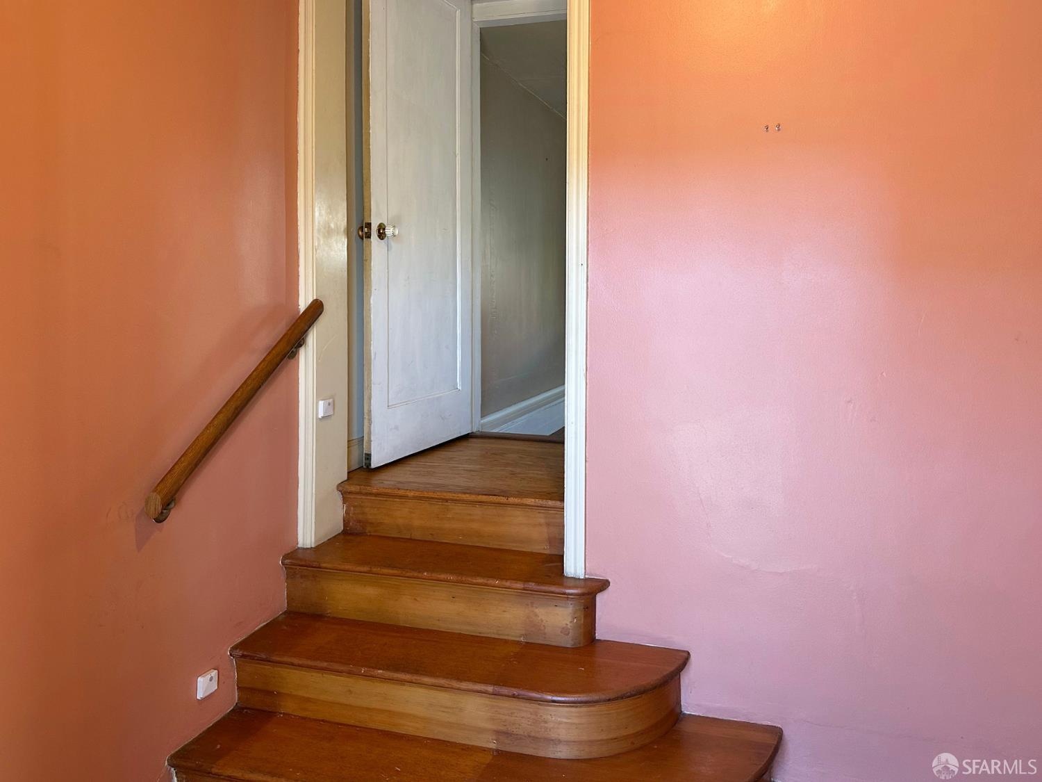 228 Minerva Street - Photo 3