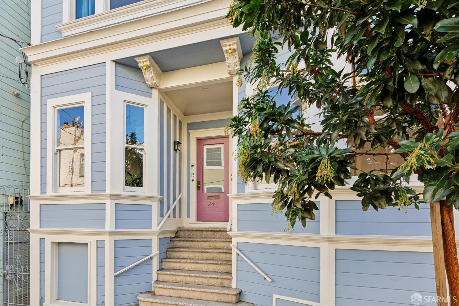 241 Lily Street #A - Photo 2