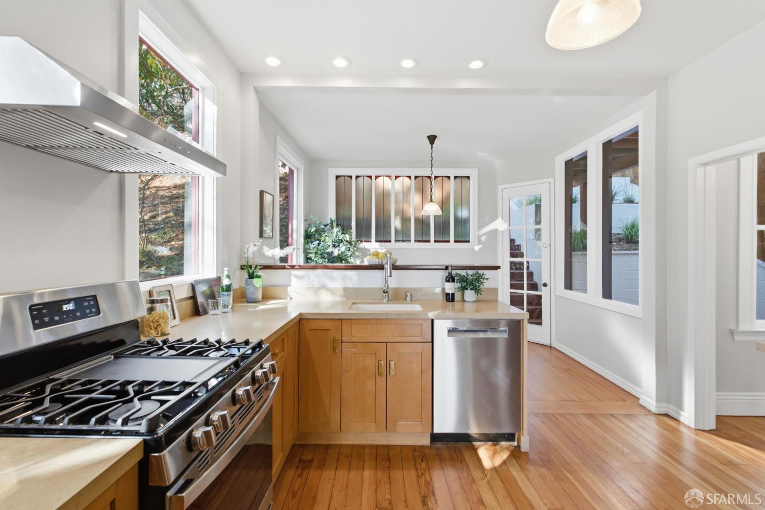 264 Arbor Street - Photo 4