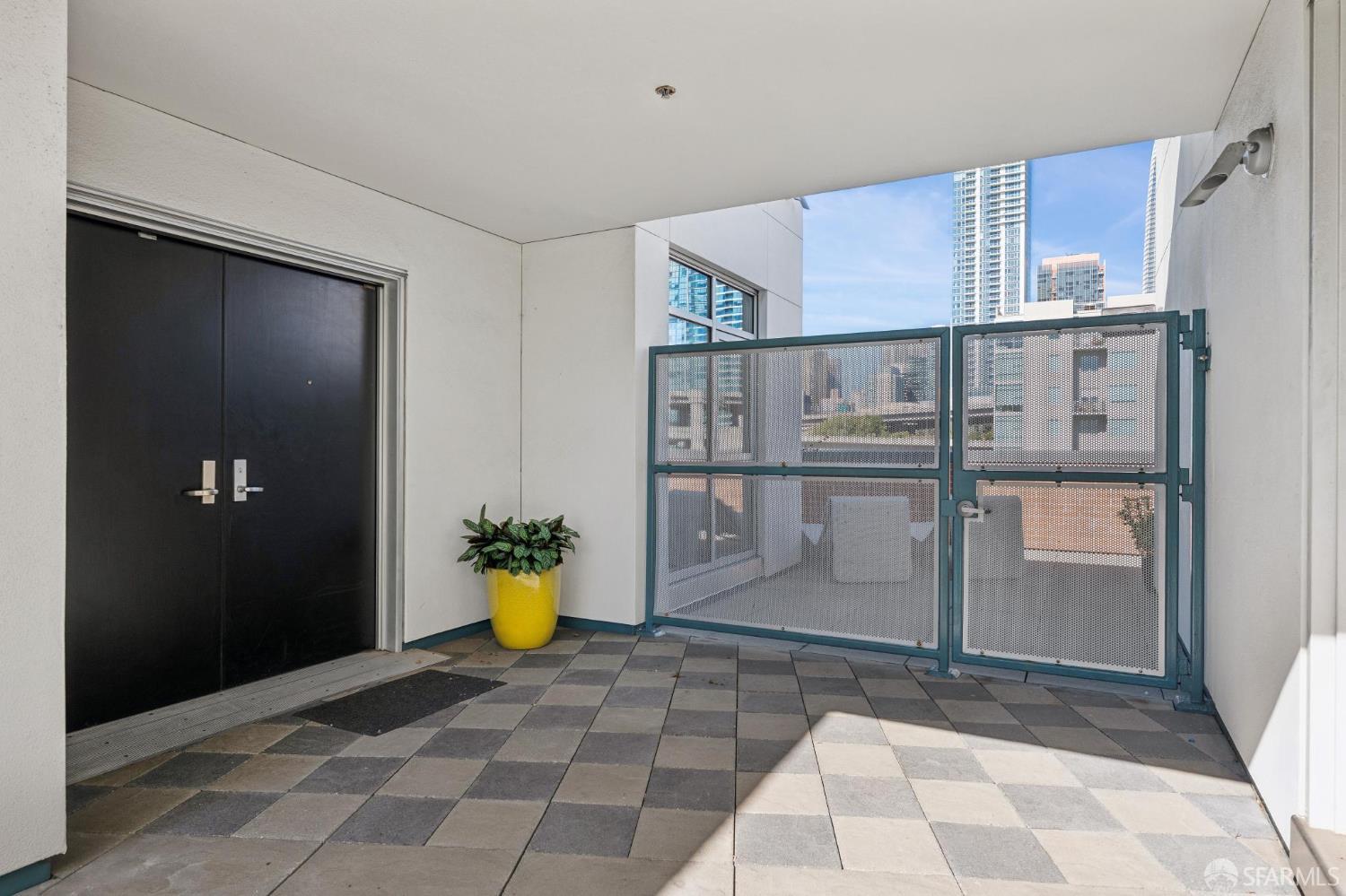 200 Brannan Street #512 - Photo 4