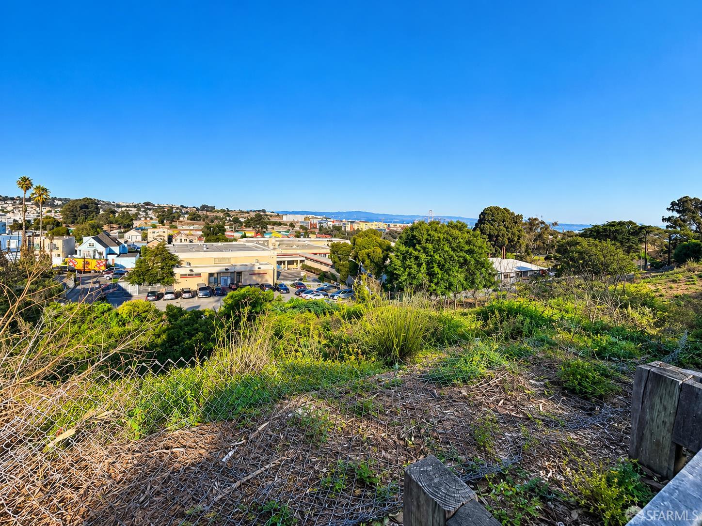 854 Ingerson Avenue - Photo 2