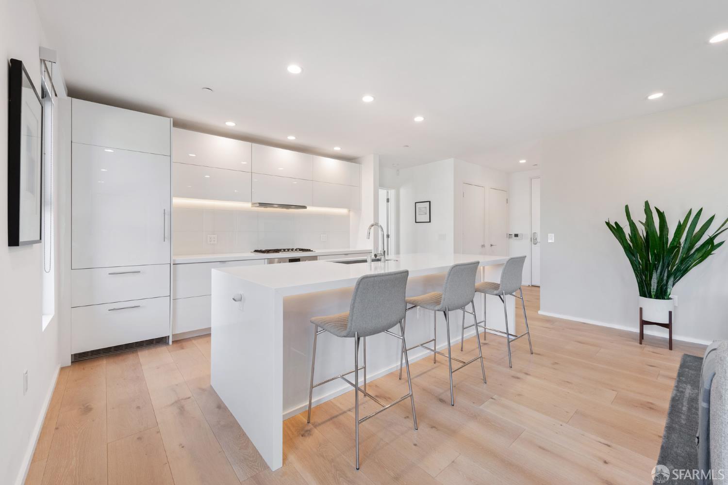 310 Carolina Street #207 - Photo 4