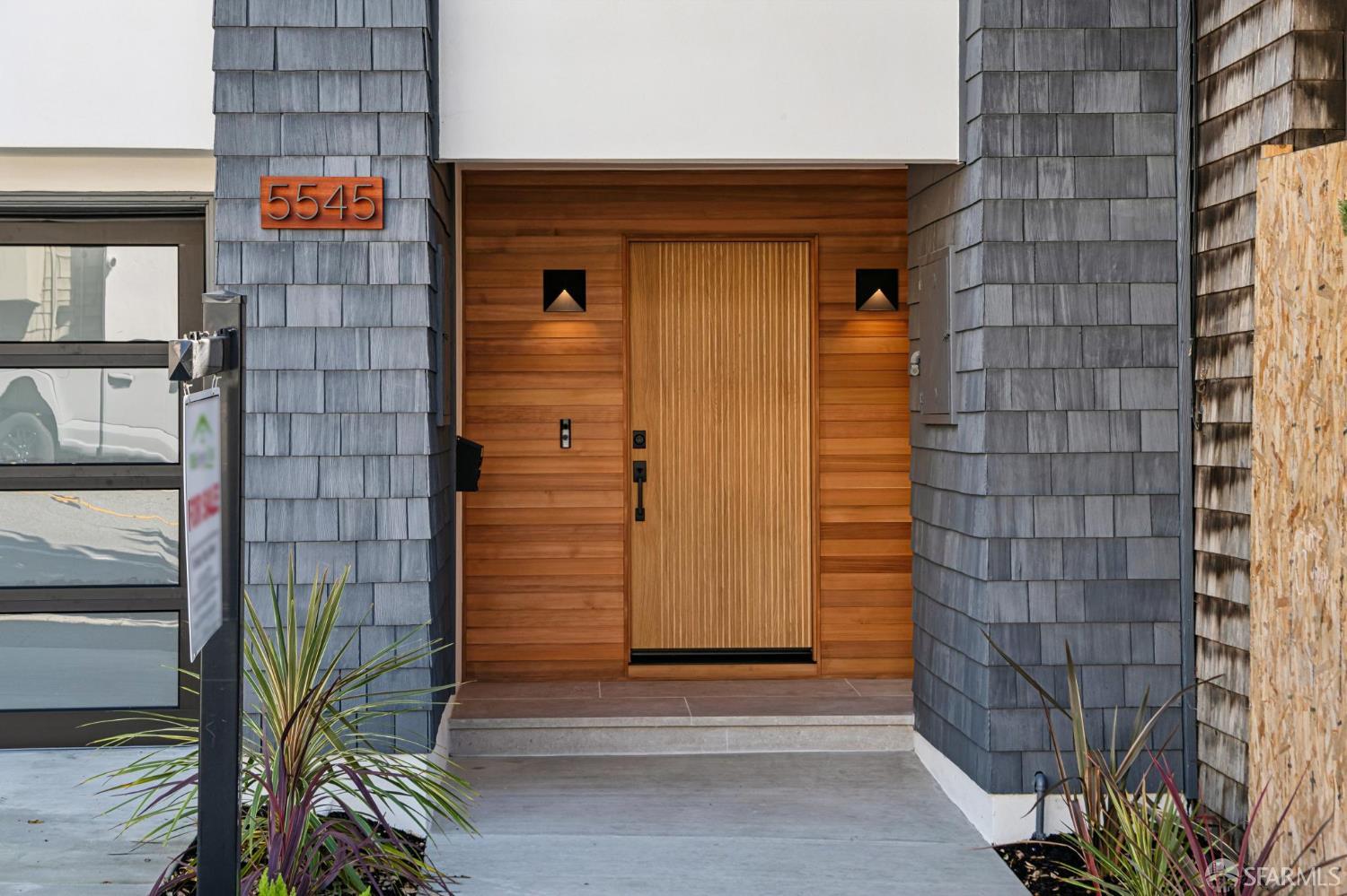 5545 Diamond Heights Boulevard - Photo 4