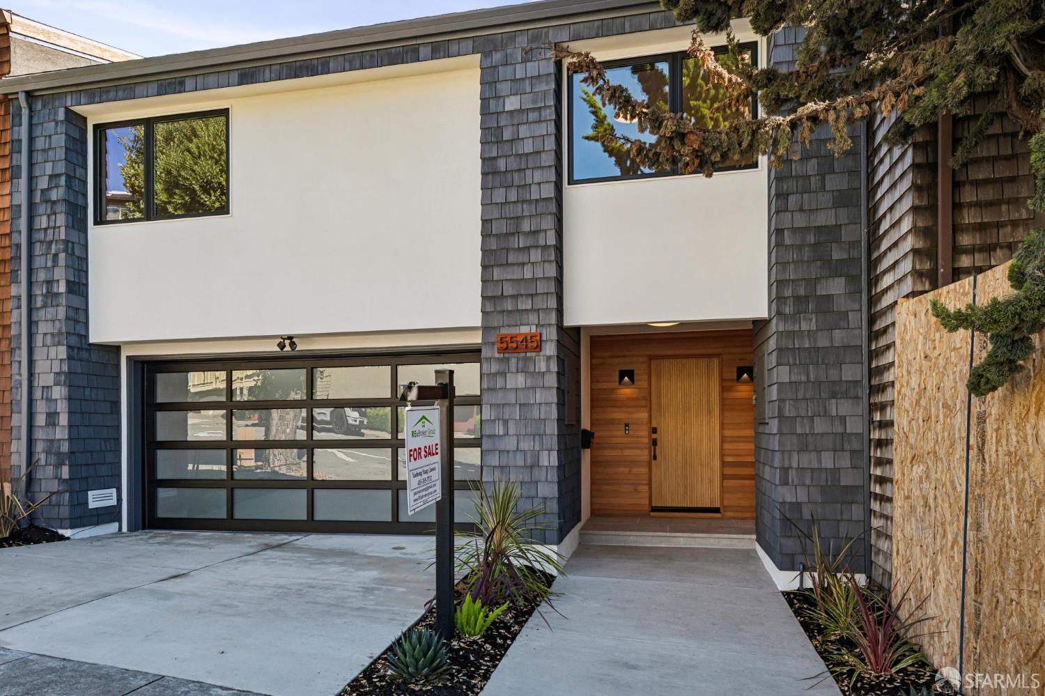 5545 Diamond Heights Boulevard - Photo 3
