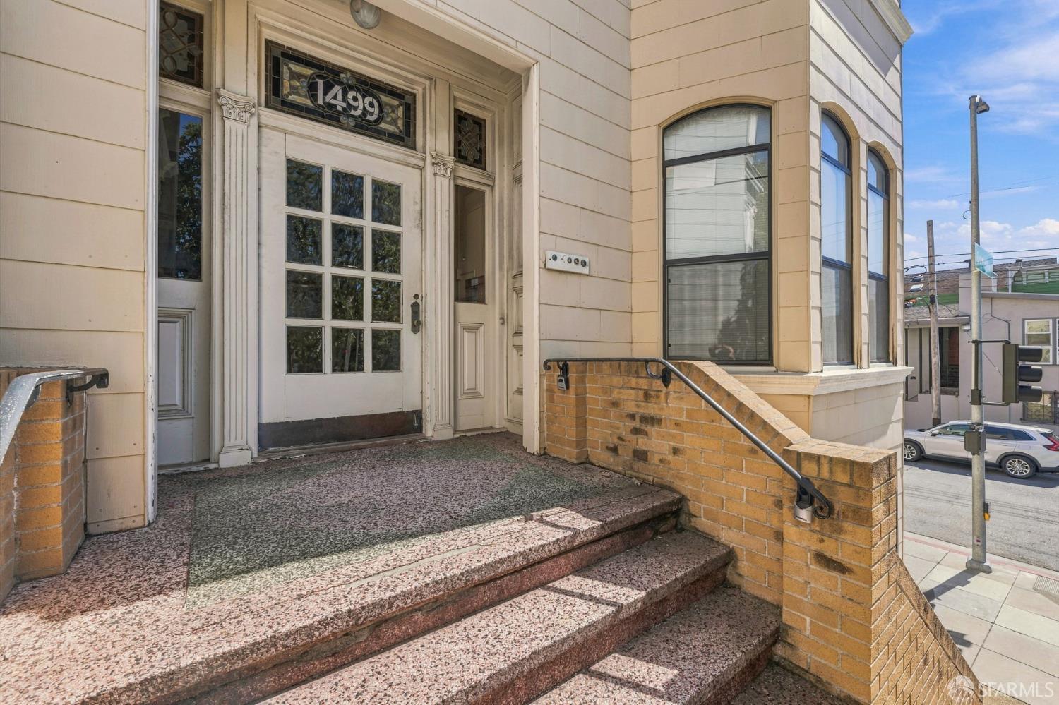 1499 Guerrero Street - Photo 3