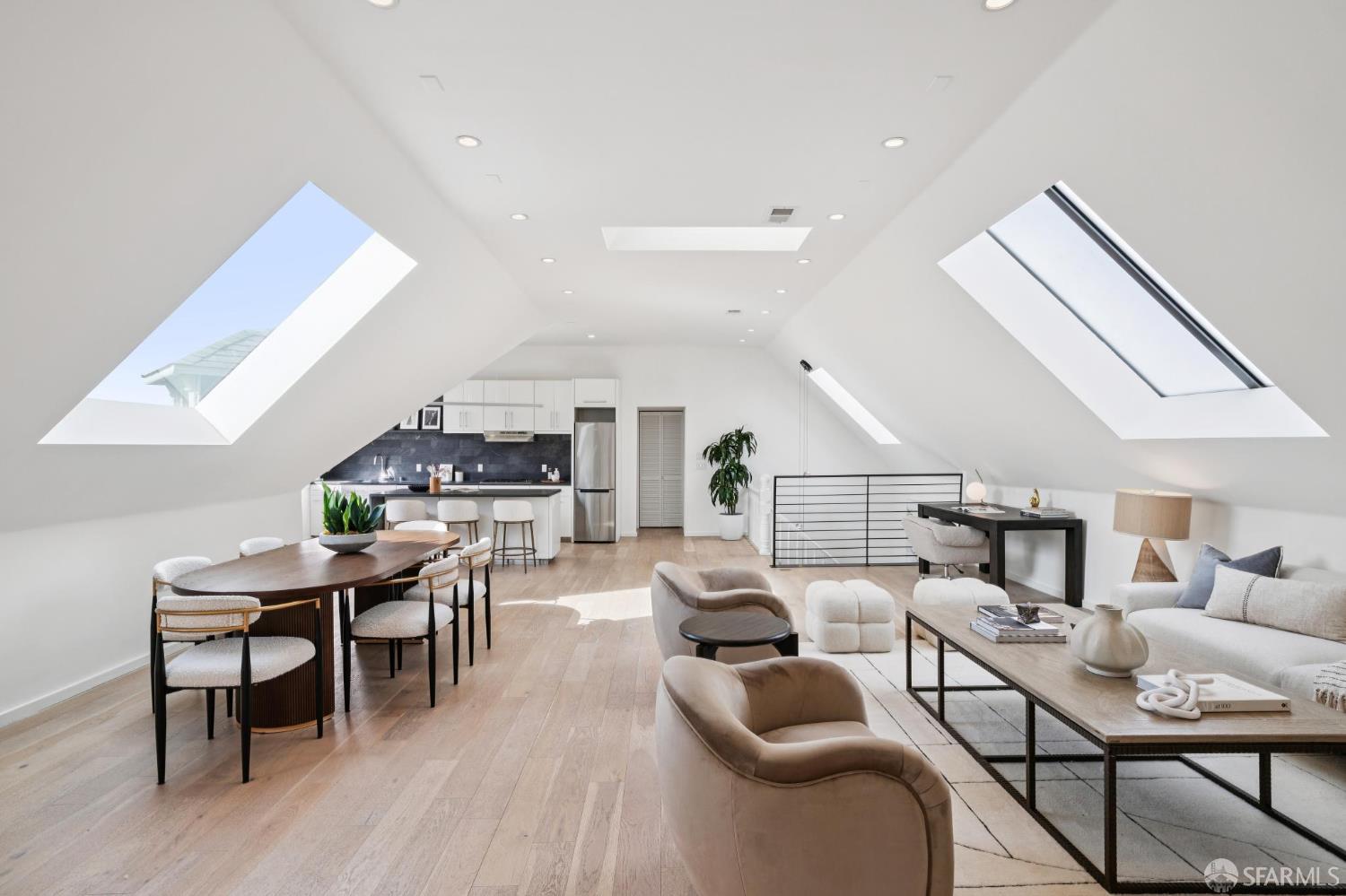 2226 California Street #301 - Photo 4