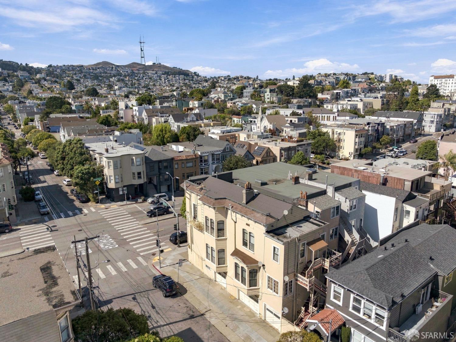 1499 Guerrero Street - Photo 2
