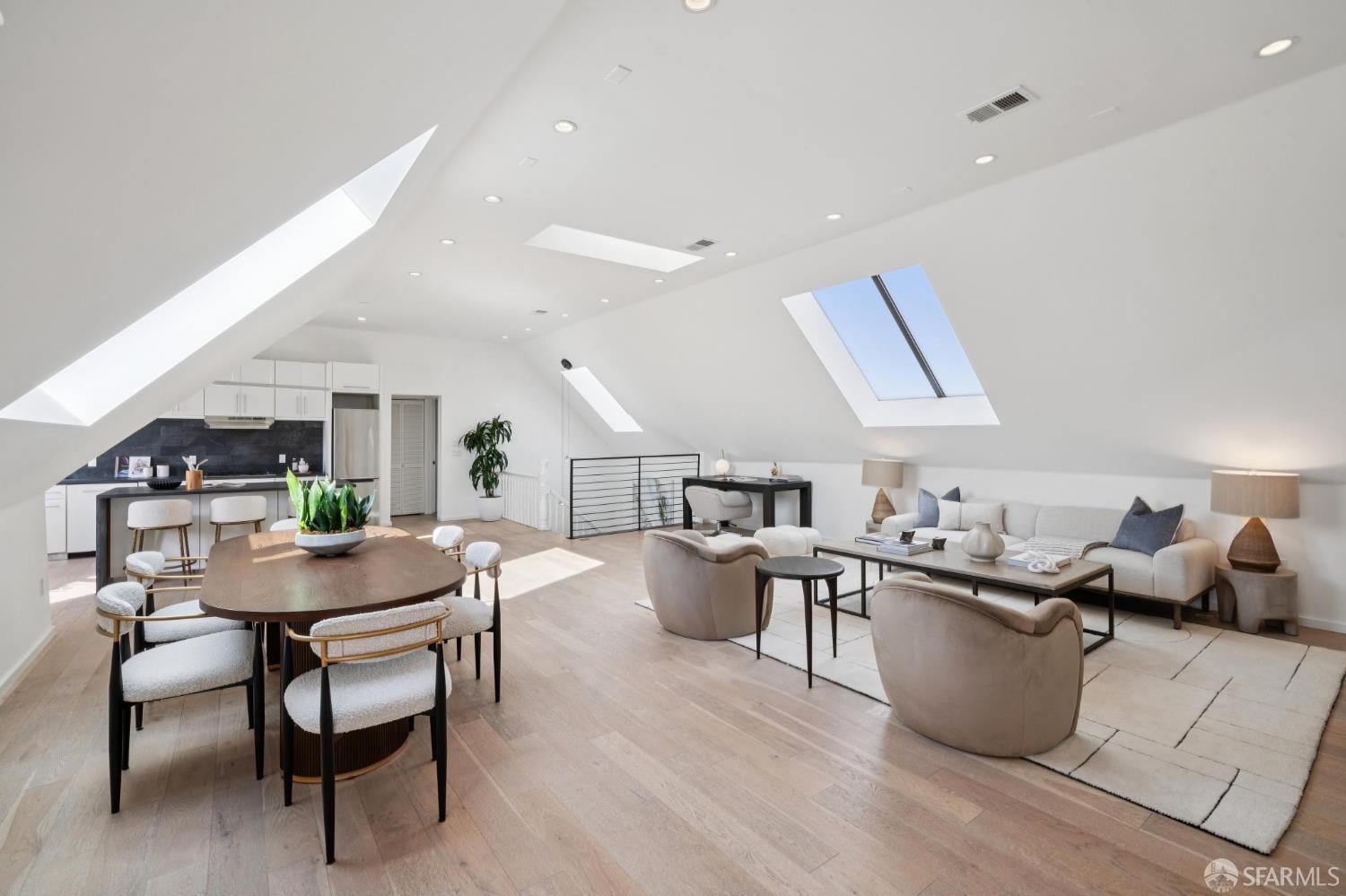 2226 California Street #301 - Photo 2