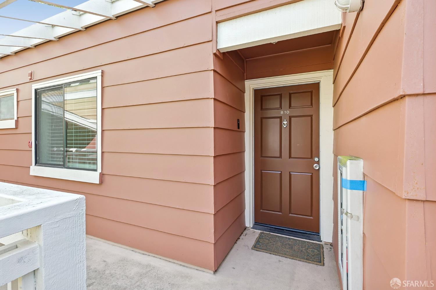 810 Red Leaf Court - Photo 3