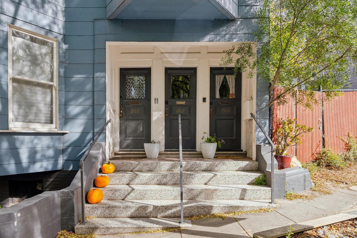 262 Downey Street - Photo 2