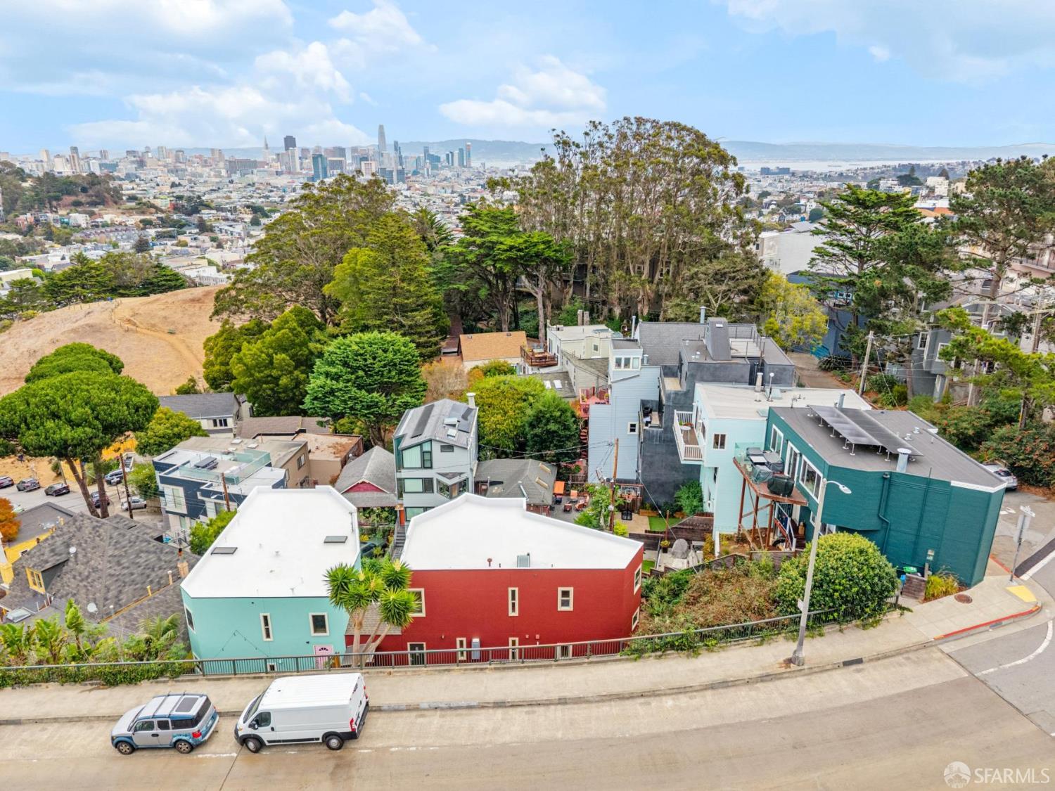 180 Yukon Street - Photo 2