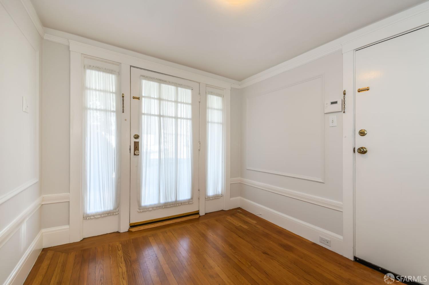 1581 20th Avenue - Photo 3