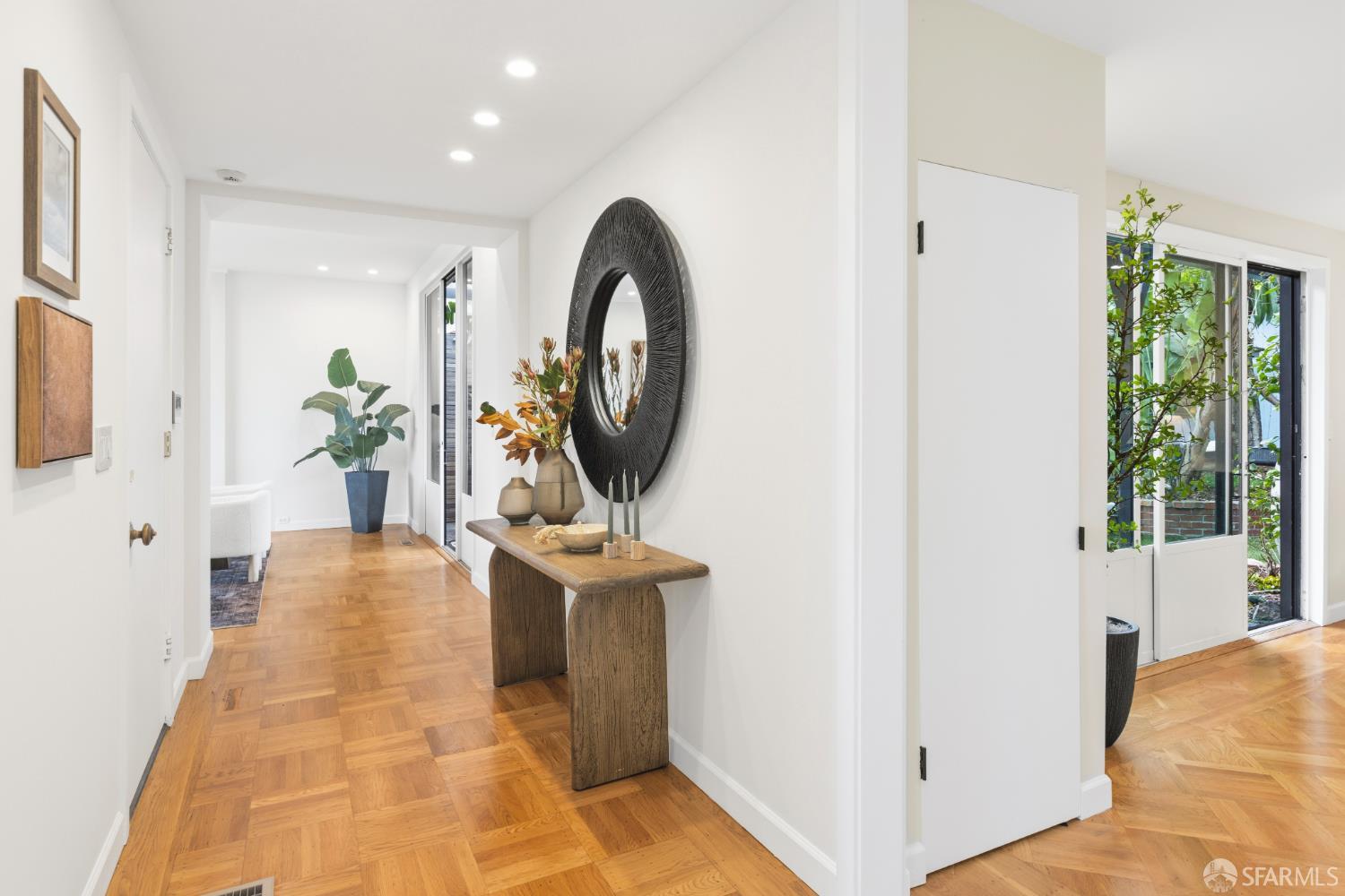 850 De Haro Street - Photo 2