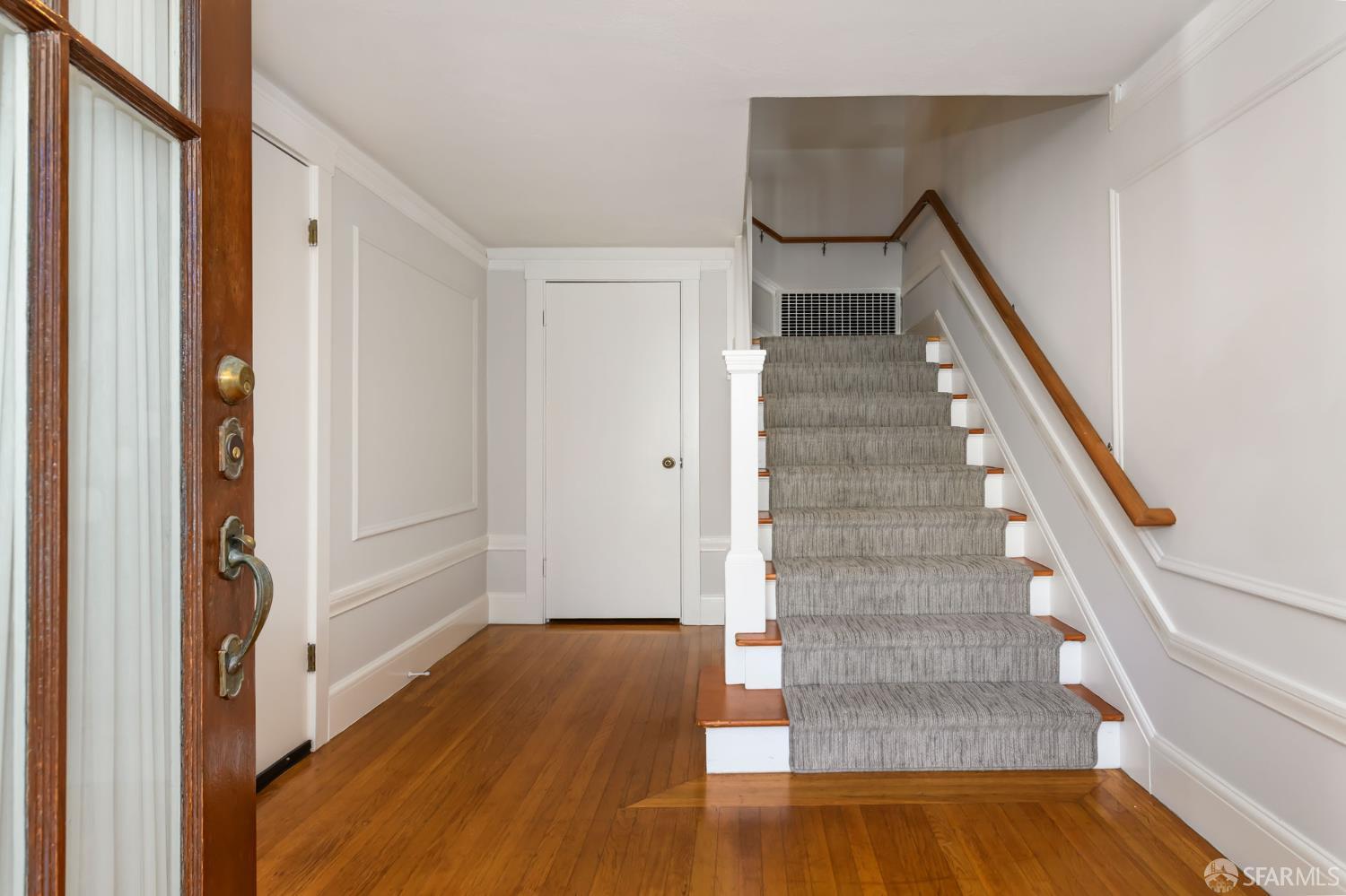1581 20th Avenue - Photo 2
