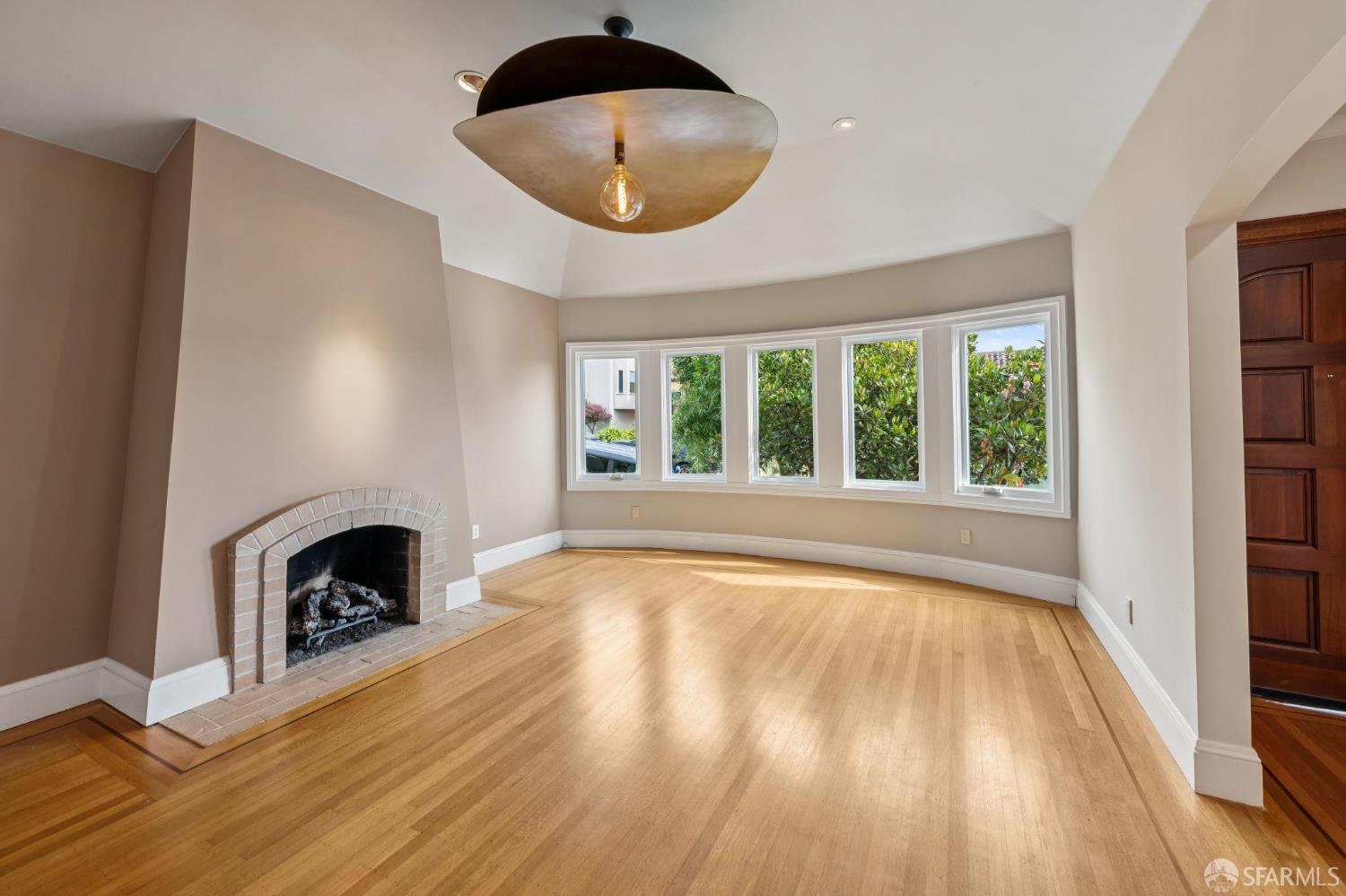 83 Westgate Drive - Photo 5