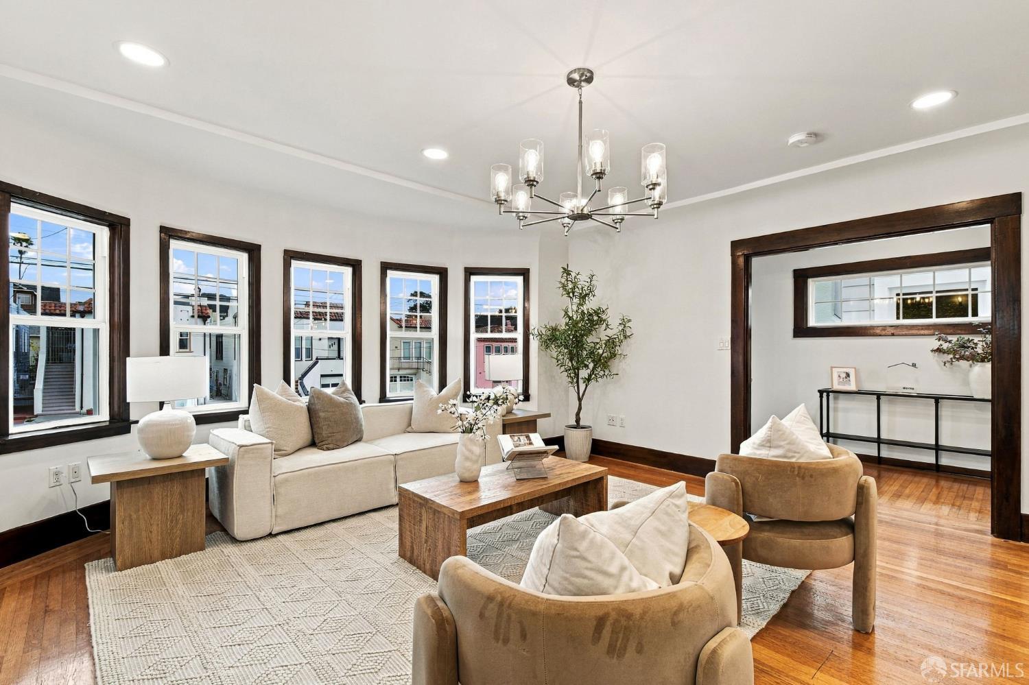 2511 22nd Avenue - Photo 2