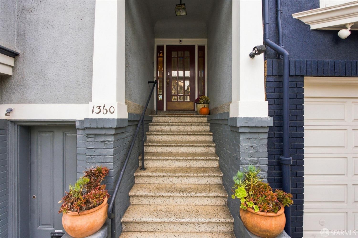 1360 5th Avenue - Photo 3