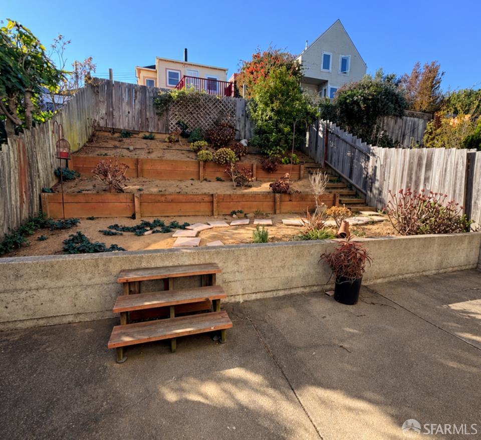 2954 Diamond Street - Photo 2