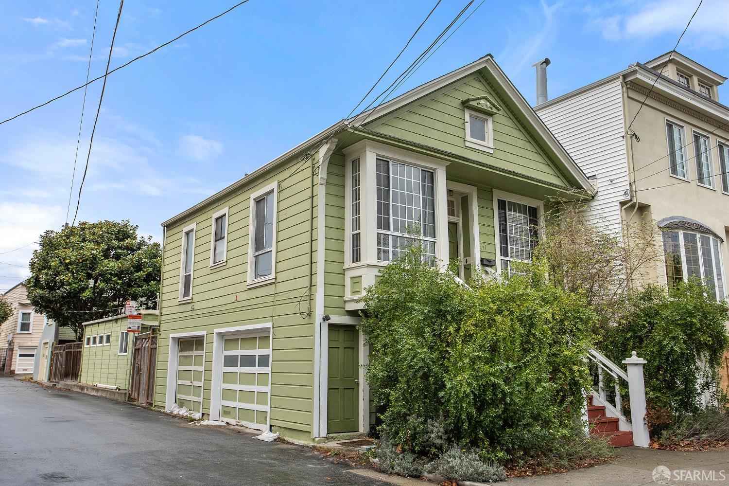 337 15th Avenue - Main photo