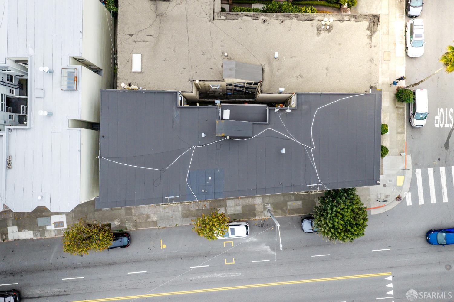 2 Commonwealth Avenue - Photo 2